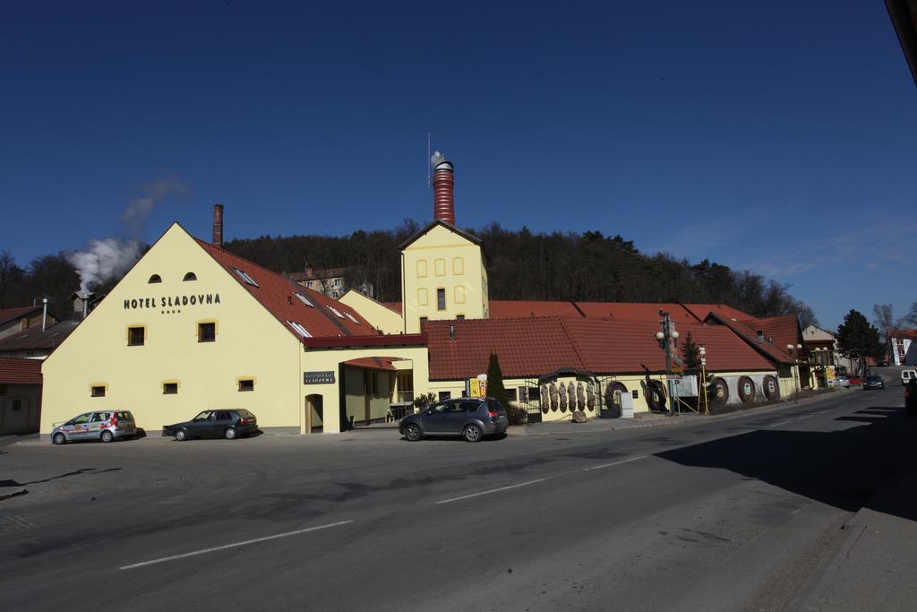 Hotel Sladovna Cerná Hora Exterior foto