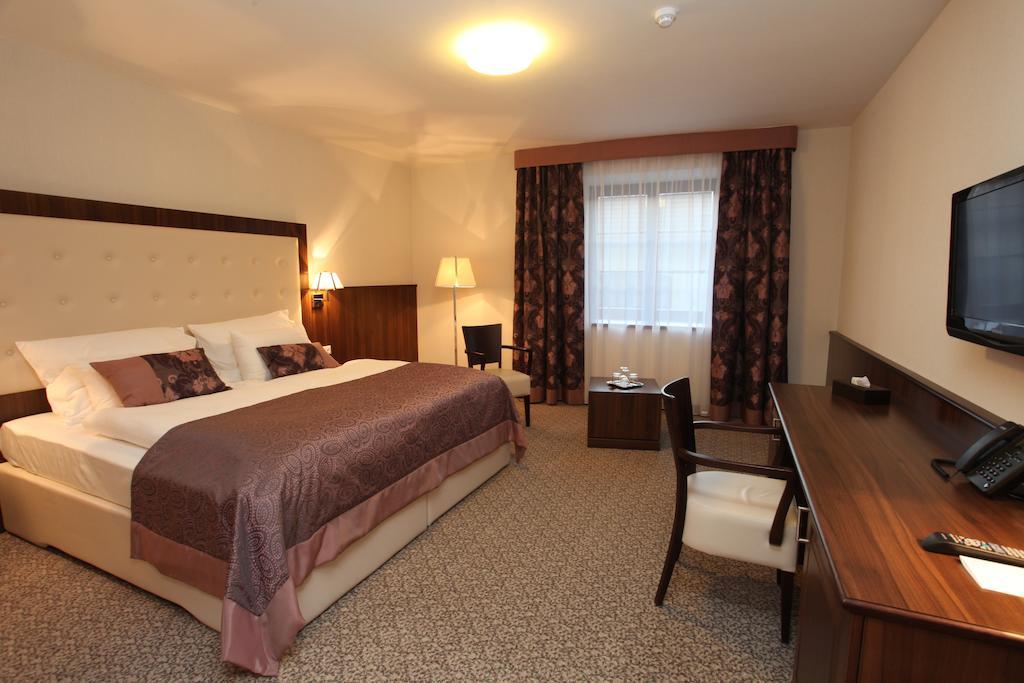 Hotel Sladovna Cerná Hora Quarto foto